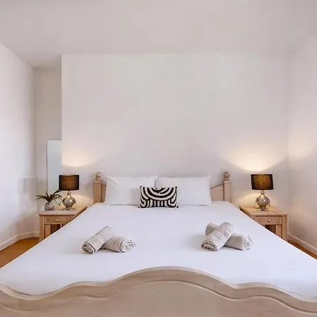 Historic Palazzino In The Heart Of By Sf Homes 公寓 *