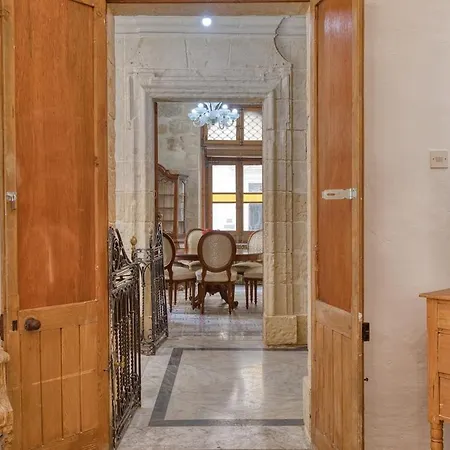 Historic Palazzino In The Heart Of By Sf Homes 森格莱阿