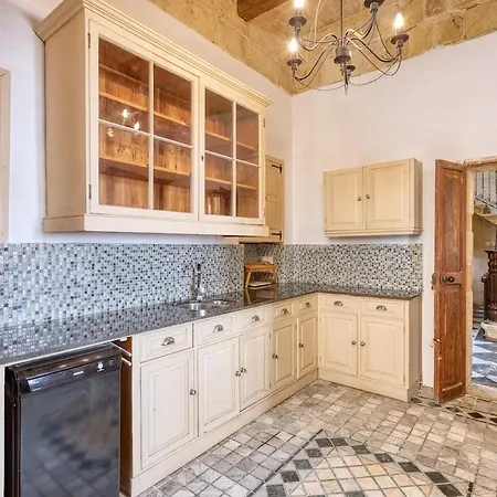 公寓 Historic Palazzino In The Heart Of By Sf Homes *