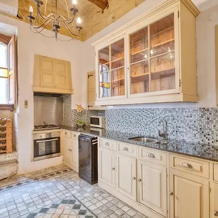 Historic Palazzino In The Heart Of By Sf Homes 公寓