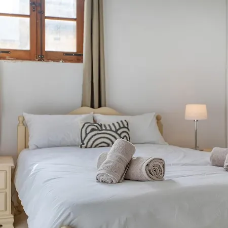 公寓 Historic Palazzino In The Heart Of By Sf Homes *